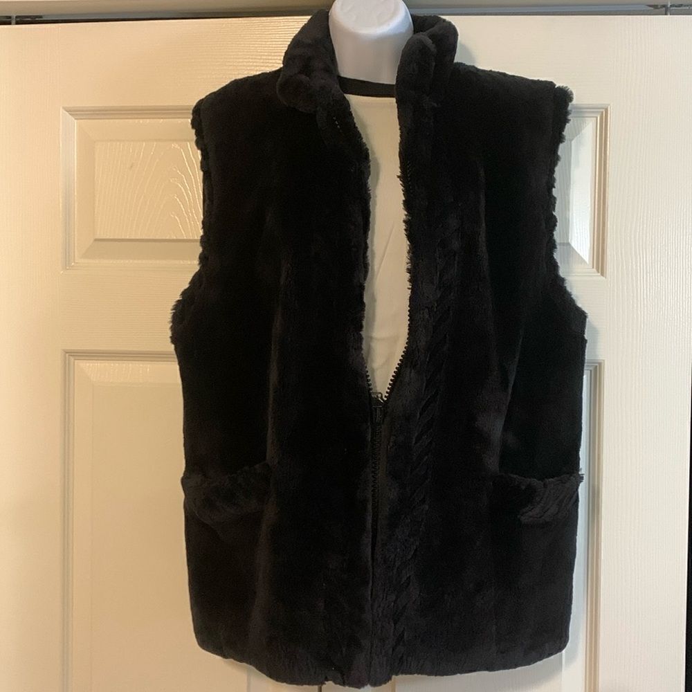 NUTRIA FUR VEST, Sheared, authentication papers included, by MURRAYS/Boston